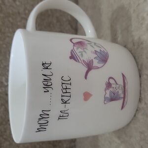 Charming White Ceramic Mug h "MOM... YOU'RE TEA-RIFFIC" Fine Bone China.